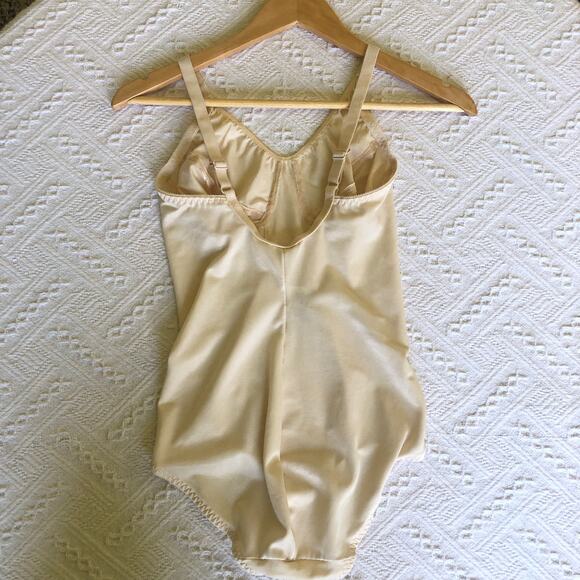Vintage Lady Manhattan Body Briefer Shapewear Bodysuit Teddy 36C Made In USA - Picture 5 of 9